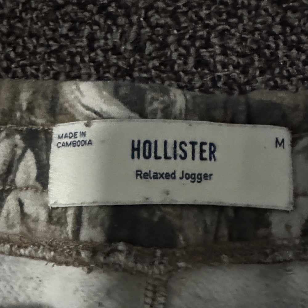 Hollister Camo joggers - Picture 2 of 4
